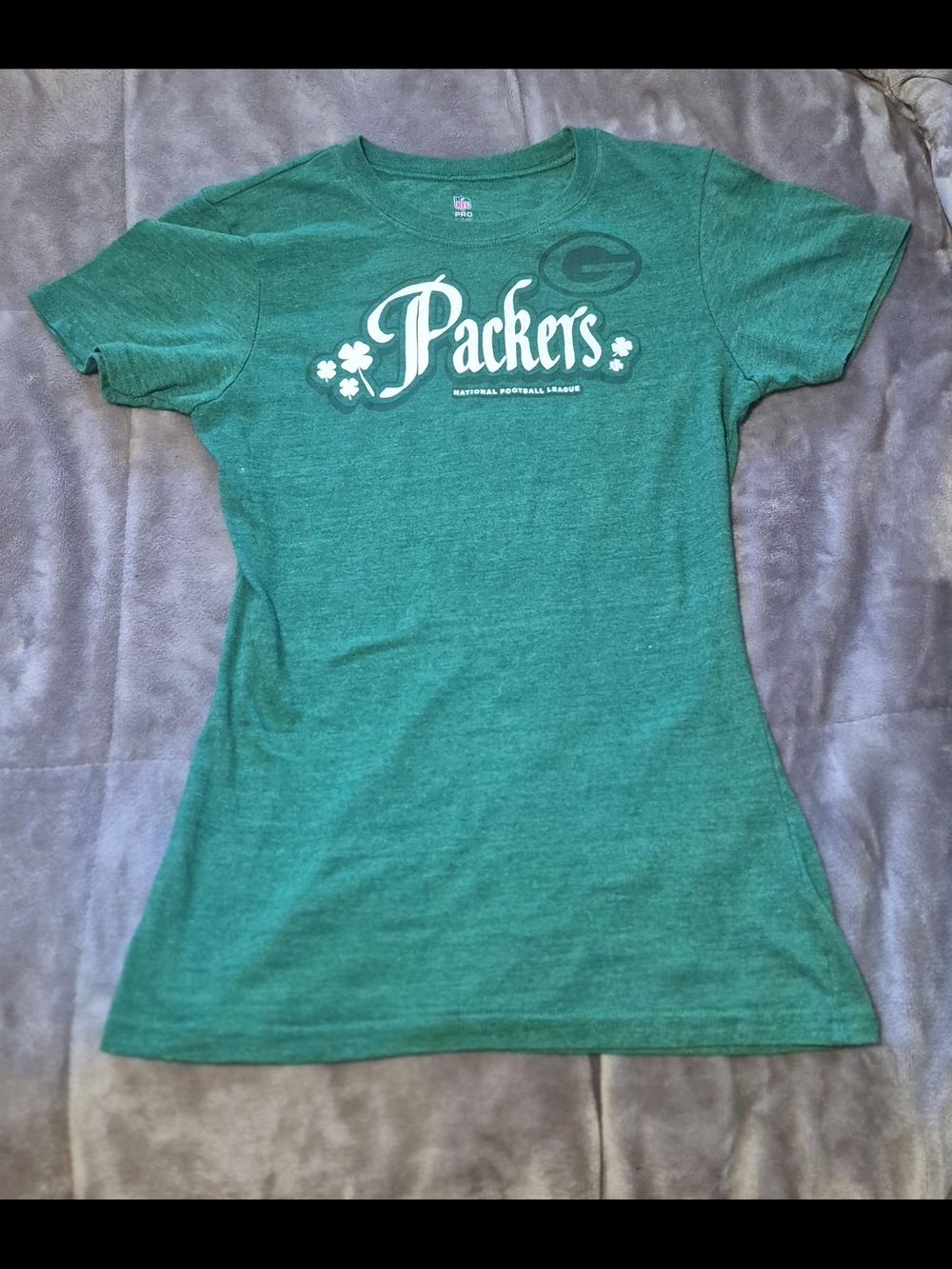 NFL Pro Line Green Bay Packers Fitted Tee, Women's US Medium